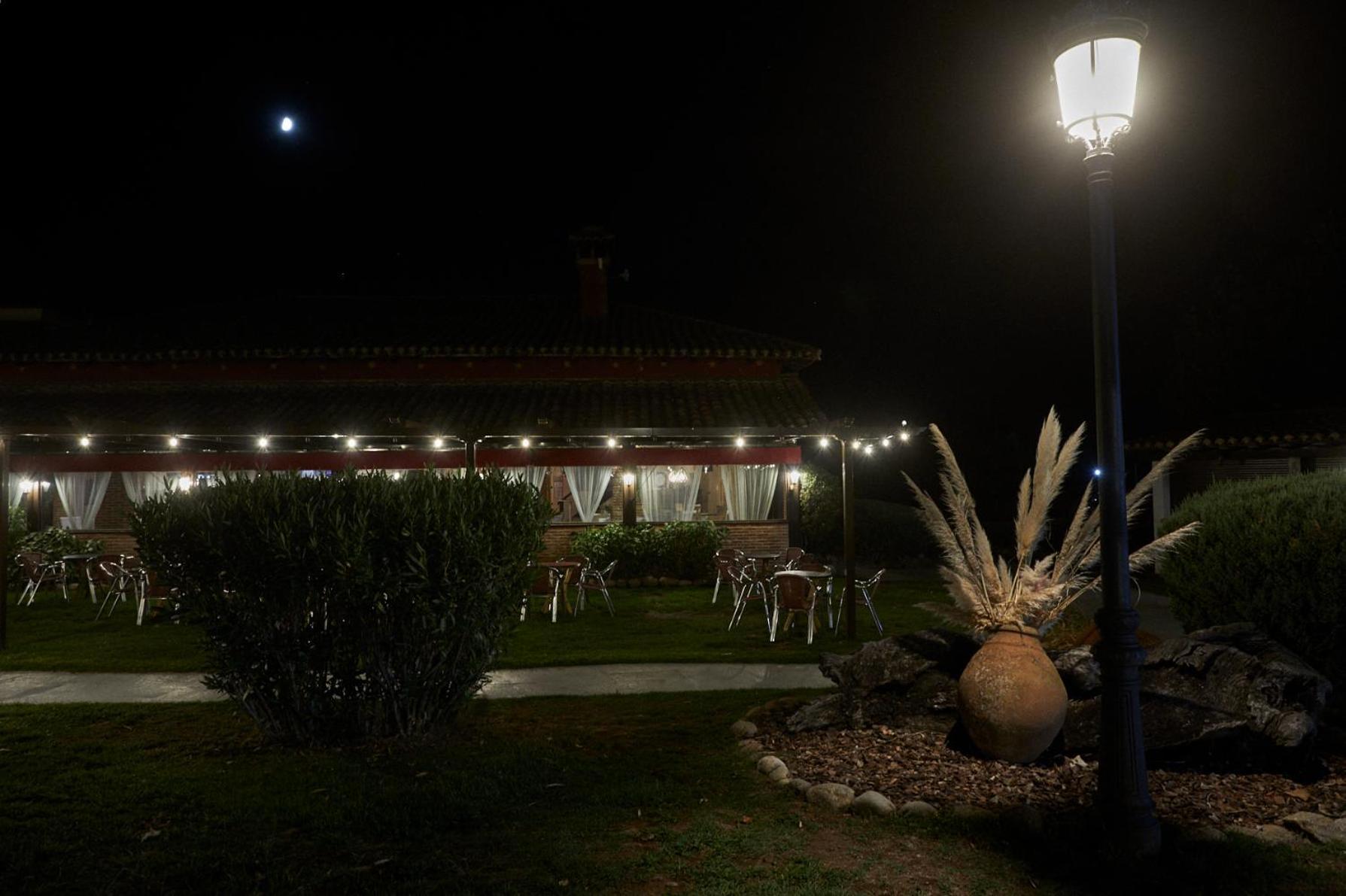 Hotel El Mirlo Blanco Candeleda Exterior foto